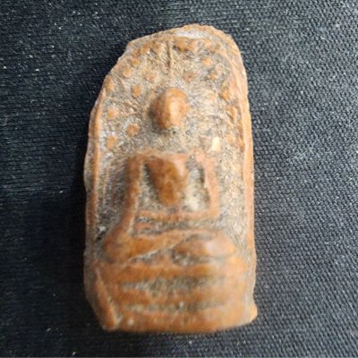 พระคงเนื้อดิน กรุดอยไซ