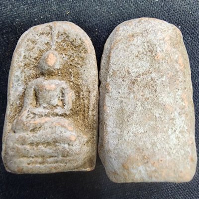 พระคงทรงเทวดาเนื้อดิน กรุดอยไซ