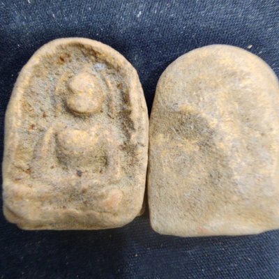 พระซุ้มกอเนื้อดิน กรุดอยไซ
