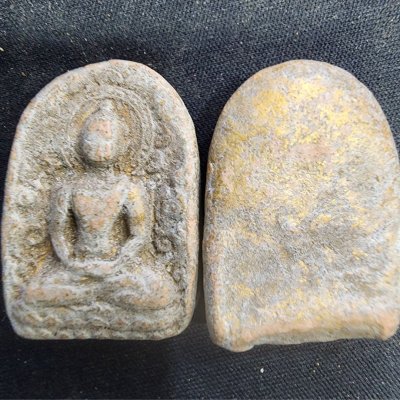 พระซุ้มกอปางตรัสรู้เนื้อดิน กรุดอยไซ