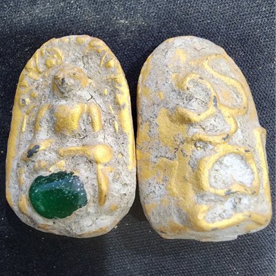 พระคงเนื้อชินทอง (สินธพ) เม็ดพระธาตุ กรุดอยไซ