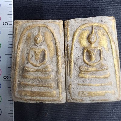 พระสมเด็จสองหน้าเนื้อดินทอง กรุดอยไซ