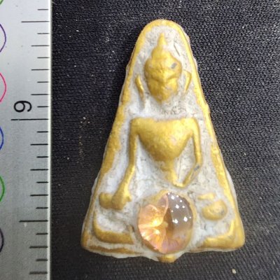 พระผงสุพรรณเนื้อชินทอง เม็ดพระธาตุ (สินธพ) กรุดอยไซ