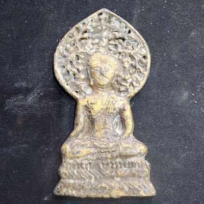 พระยอดขุนพลปรกโพธิ์ เนื้อชิน กรุดอยไซ