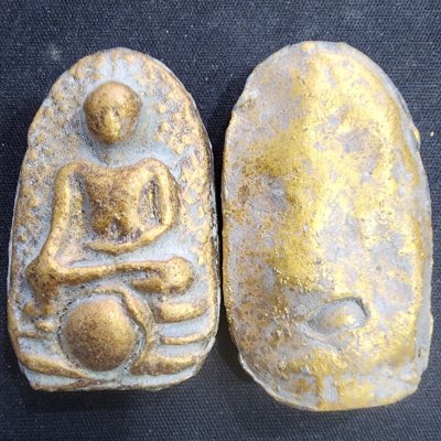 พระเปิมเนื้อชินทองเม็ดพระธาตุ กรุดอยไซ