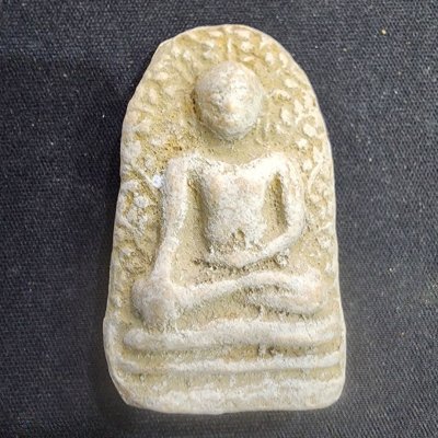 พระเปิมเนื้อดิน (ฤาษีพุทธ) กรุดอยไซ