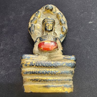พระนาคปรกเนื้อเมฆพัด เม็ดพระธาตุ กรุดอยไซ