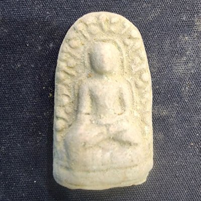 พระลือหน้ามงคล (ฤาษีพุทธ) กรุดอยไซ