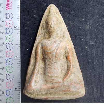 พระนางพญา (ใหญ่) เนื้อดิน กรุดอยไซ