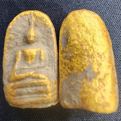 พระรอดเนื้อดินทอง กรุดอยไซ