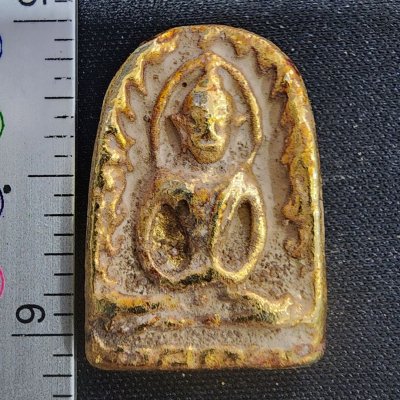 พระซุ้มกอเนื้อชินทอง กรุดอยไซ