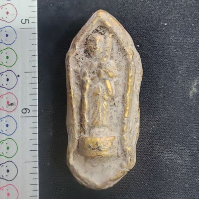 พระสีวลีบนเหล็กไหล กรุดอยไซ