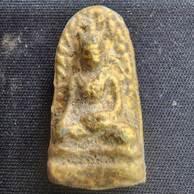 พระรอดทรงเครื่อง (นะพ้นทุกข์) เนื้อชิน กรุดอยไซ2