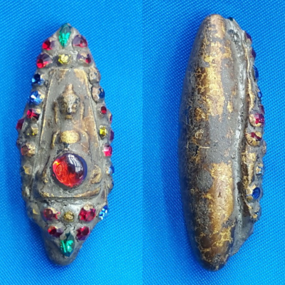 พระผงสุพรรณเหล็กไหล เม็ดพระธาตุ