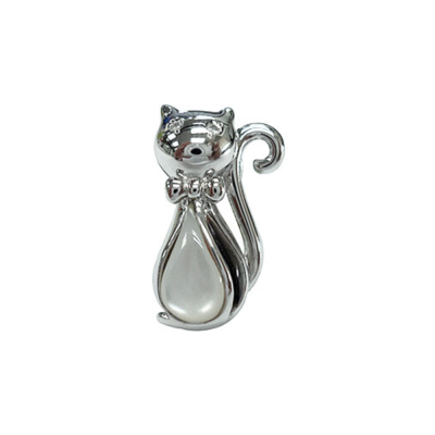 BROOCH BROOCH