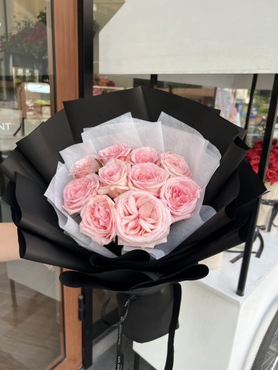 10 Pink Roses