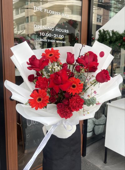 Red Flower Bouquet