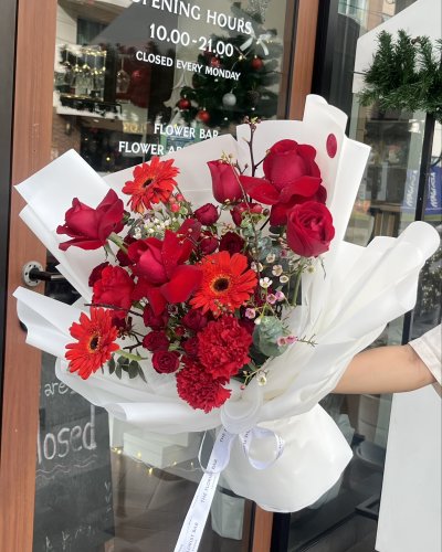 Red Flower Bouquet