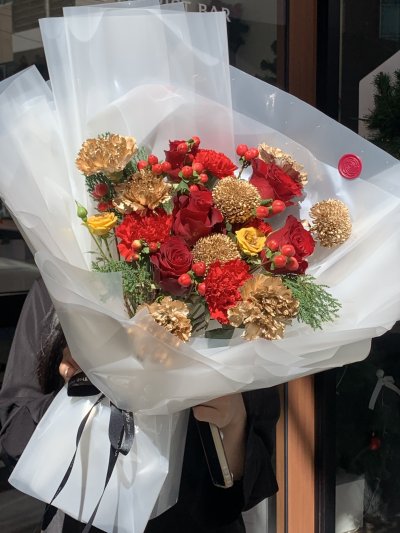 Christmas Flower Bouquet