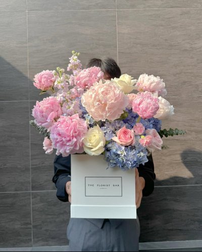 10 Peonies + Hydrangeas box