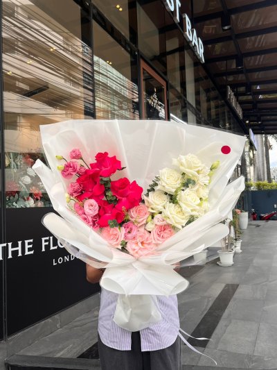 GRADIENT RED SHADES Bouquet