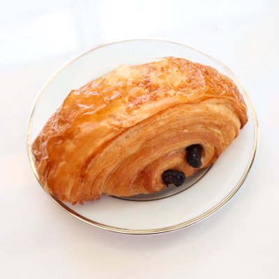 PAIN AU CHOCOLAT