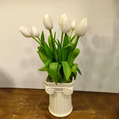 The Perfect Ten Tulip Vase