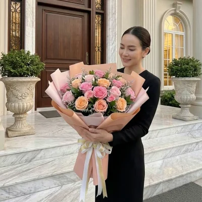 ช่อกุหลาบ 24 ดอก แห่งความสุข