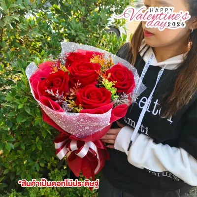 อ้อมกอดสีแดง Red Embrace (ดอกไม้ประดิษฐ์)