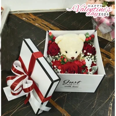 หมีในกล่องดอกไม้