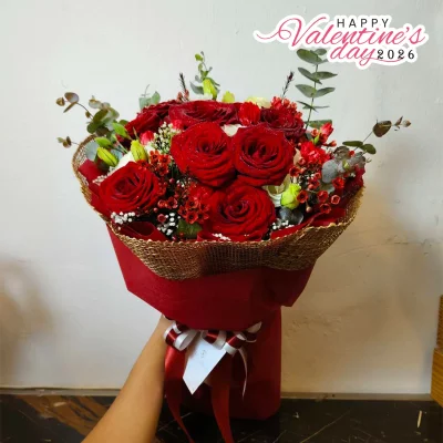 กุหลาบแดงช่อกลม 10 ดอก