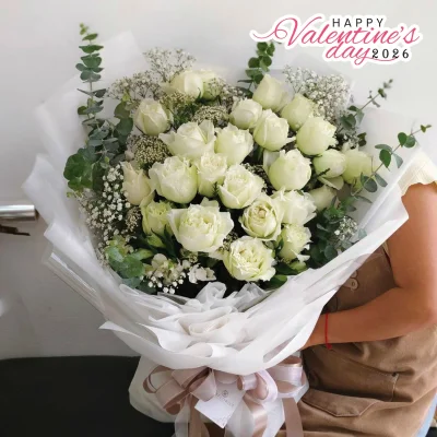 ช่อกุหลาบขาว 24 ดอก