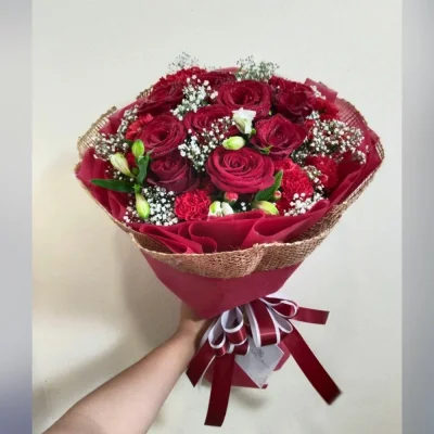 ช่อกุหลาบบูเก้สีแดง