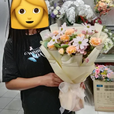 ช่อดอกไม้ประดิษฐ์