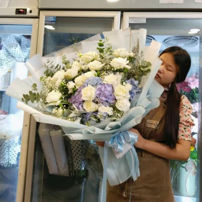 ช่อดอกไม้ใหญ่วันแม่