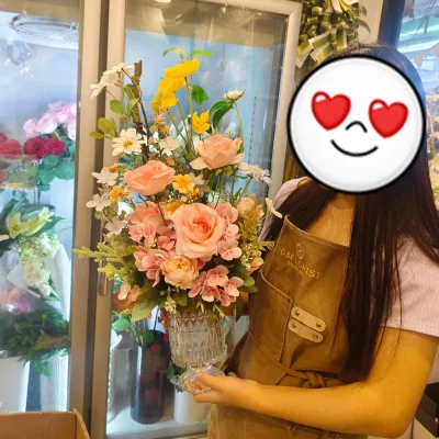 แจกันดอกไม้ประดิษฐ์