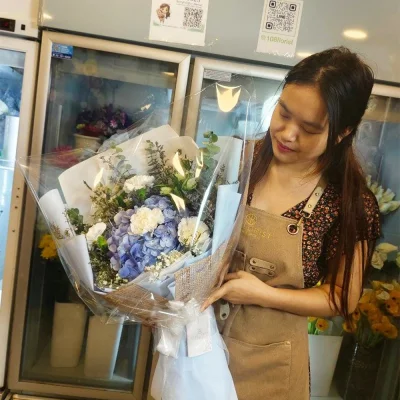 ช่อไฮเดรนเยียสีฟ้า