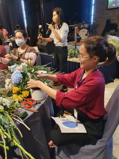 รับสอนจัดดอกไม้