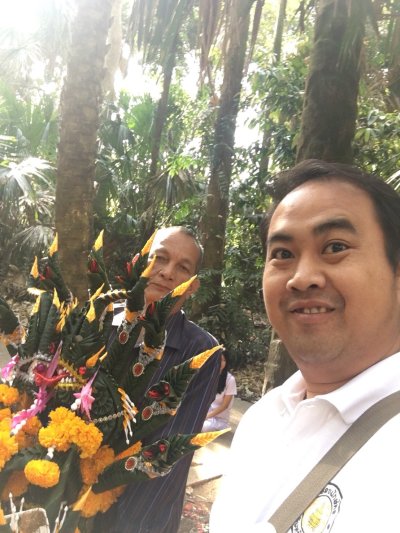 เช่ารถตู้ไหว้พระทำบุญ