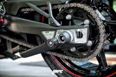 BMW_S1000RR_2020_กันล้มหลัง_spool_ยกรถ_EVOTECH ของแต่งรถ