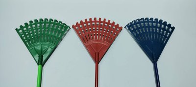 คราดพลาสติก