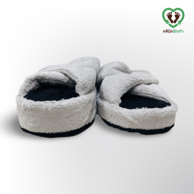 Poly สีเทาดำ รองเท้าลดแรงกระแทก รุ่นปรับหน้ากว้างได้ แบบสั่งทำ สำหรับผู้ที่มีความยาวของขาไม่เท่ากัน Poly สีเทาดำ รองเท้าลดแรงกระแทก รุ่นปรับหน้ากว้างได้ แบบสั่งทำ สำหรับผู้ที่มีความยาวของขาไม่เท่ากัน