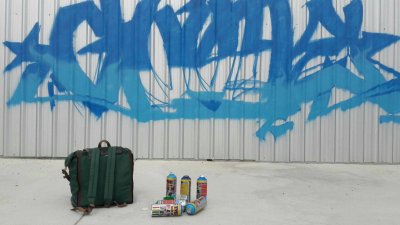 Graffiti Holiday & Friends