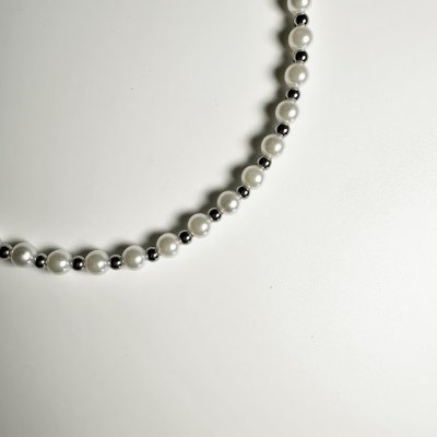 Freaky Pearl Necklace
