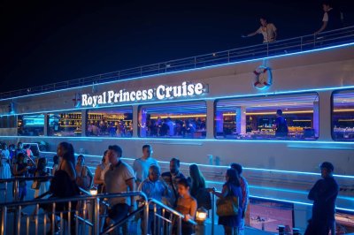 Dinner Cruise : Royal Princess Cruise