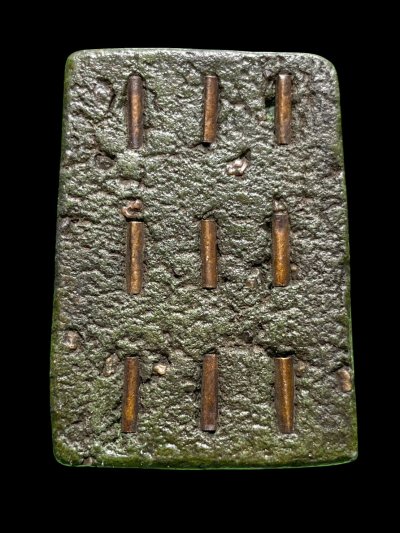 พระสมเด็จพิมพ์สามพี่น้อง หลังตะกรุดทอง 9 ดอก กรุวังหน้า สมเด็จโตปลุกเสก