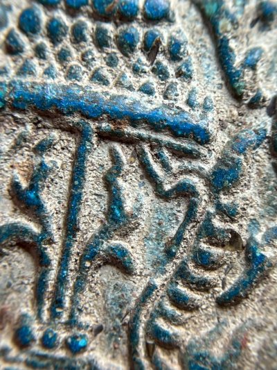 พระสมเด็จวัดระฆังพิมพ์ใหญ่ หลังตราฉัตร ร.4 เนื้อสีฟ้า ส่งตามรูป