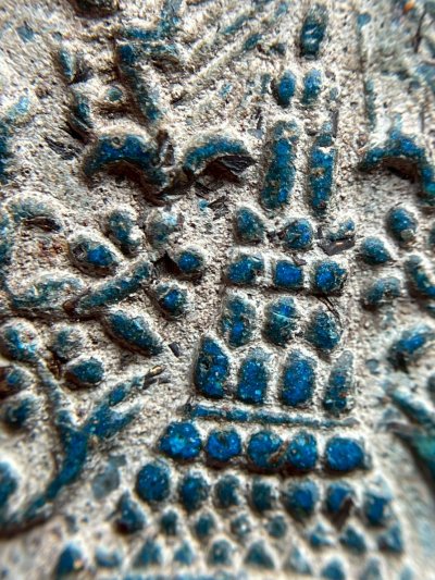 พระสมเด็จวัดระฆังพิมพ์ใหญ่ หลังตราฉัตร ร.4 เนื้อสีฟ้า ส่งตามรูป