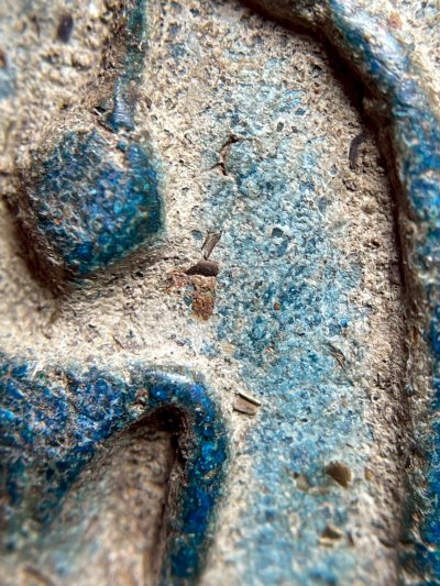 พระสมเด็จวัดระฆังพิมพ์ใหญ่ หลังตราฉัตร ร.4 เนื้อสีฟ้า ส่งตามรูป