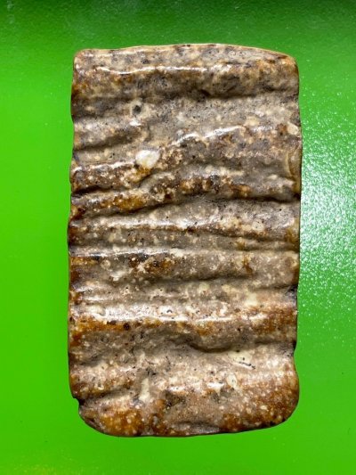 พระสมเด็จวัดระฆังพิมพ์ใหญ่ หลังคลื่น